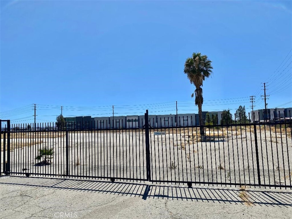 Property Photo: 10238 Cherry Avenue CA 92335