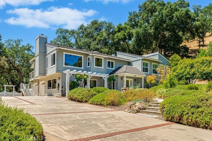 Property Photo: 11555 Cenegal Road CA 93422