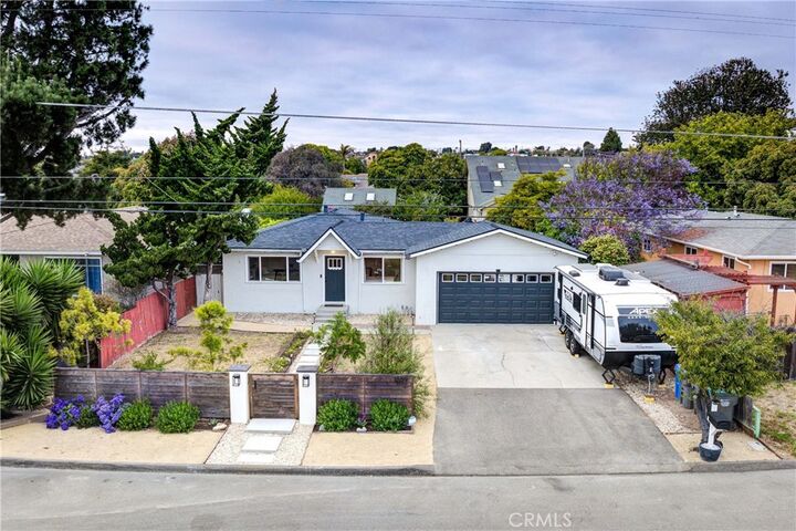 1559 Seabright Avenue  Grover Beach CA 93433 photo