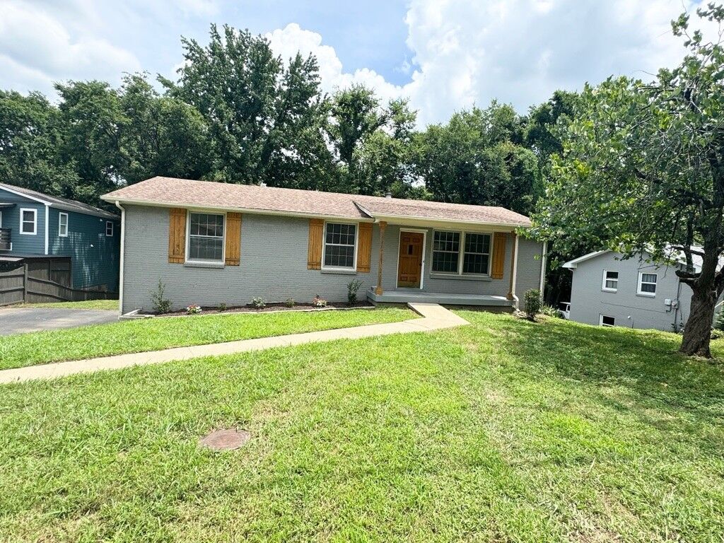 Property Photo:  222 Blue Ridge Dr  TN 37138 