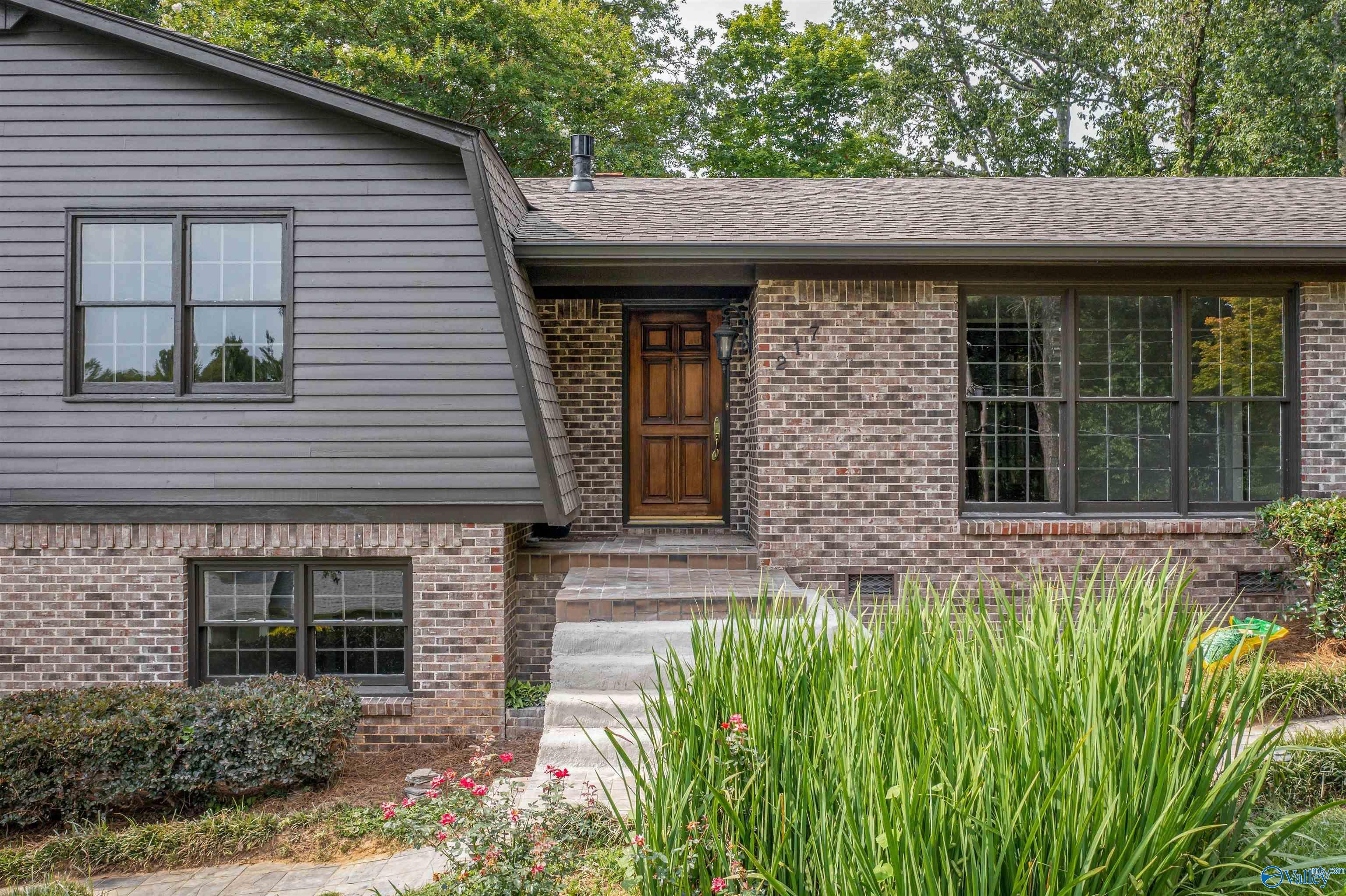 Property Photo: 217 Merit Circle AL 35901