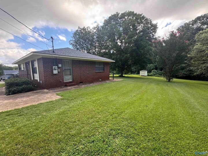 Property Photo: 4221 Tawannah Circle E AL 35903