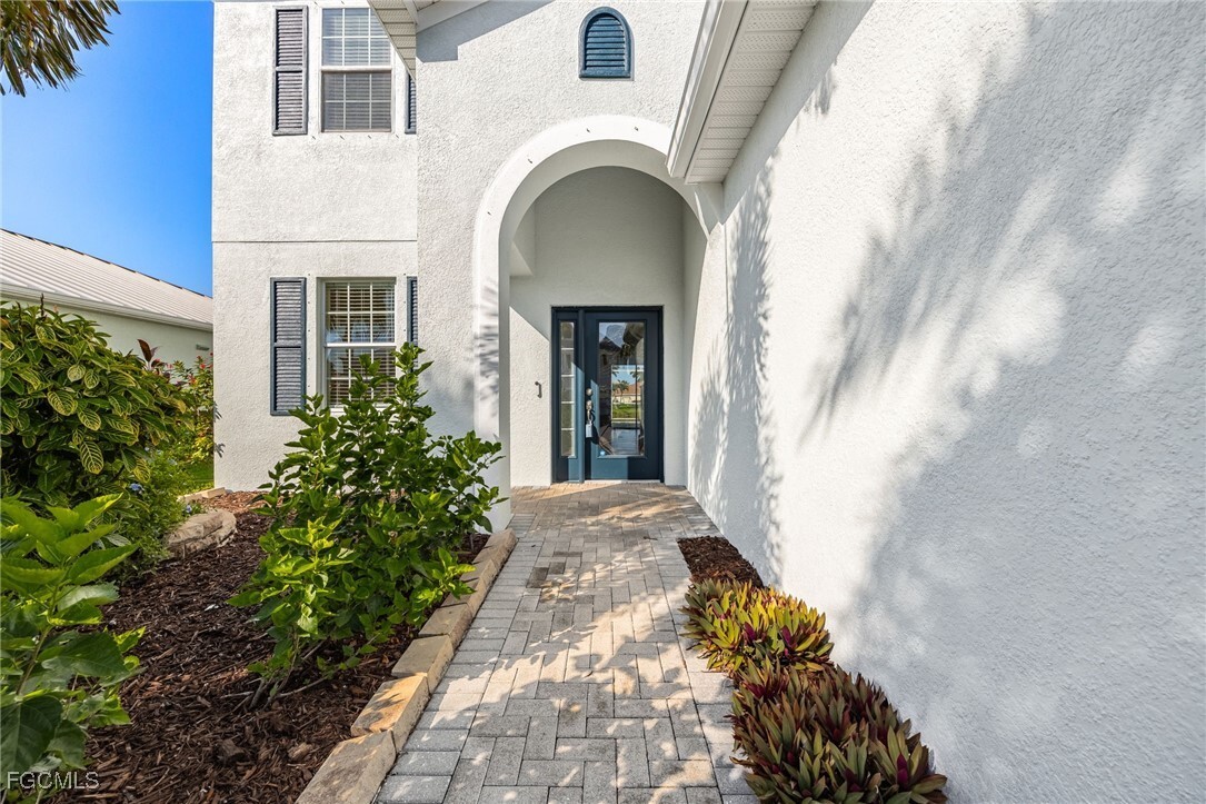Property Photo:  2664 Brightside Court  FL 33991 