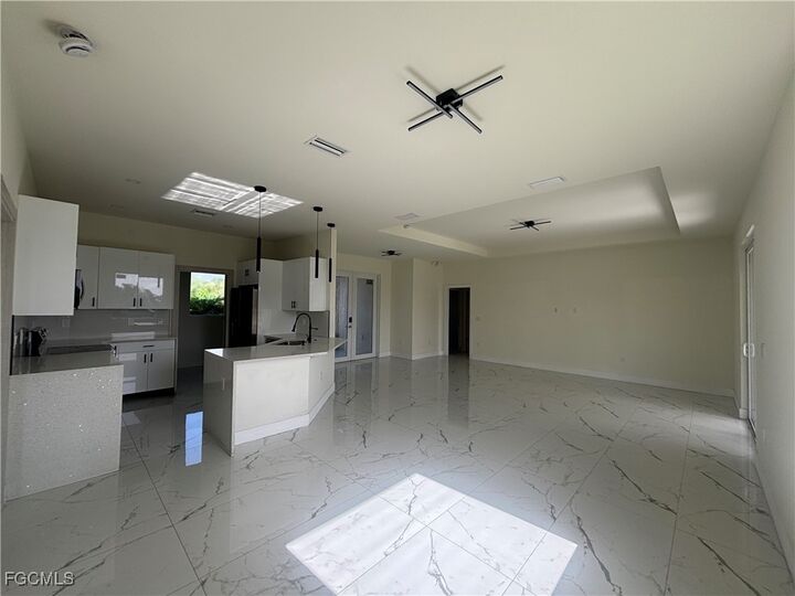 Property Photo:  104 Olive Circle  FL 33971 