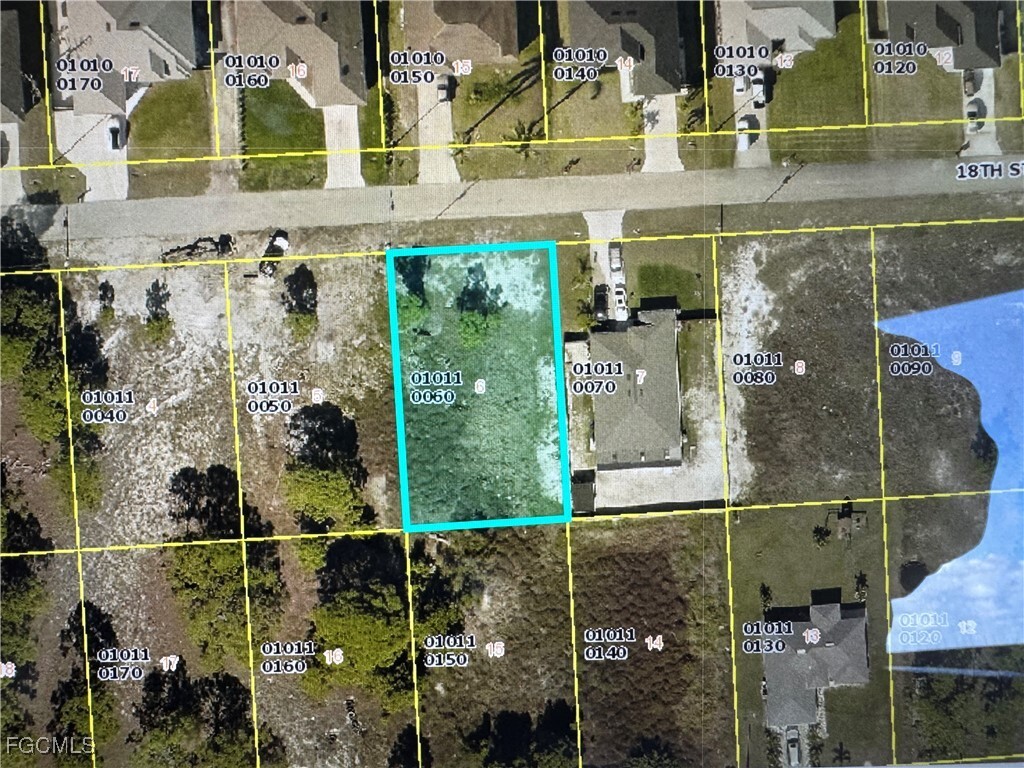 Property Photo: 2923 18th Street SW FL 33976