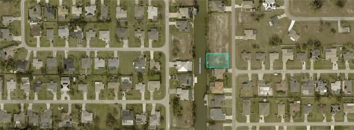 Property Photo:  1720 SW 17th Avenue  FL 33991 