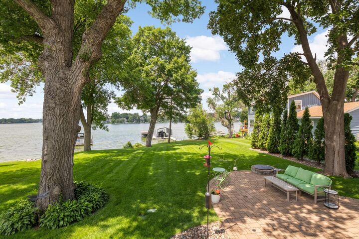 Property Photo:  3890 Sunset Drive  MN 55384