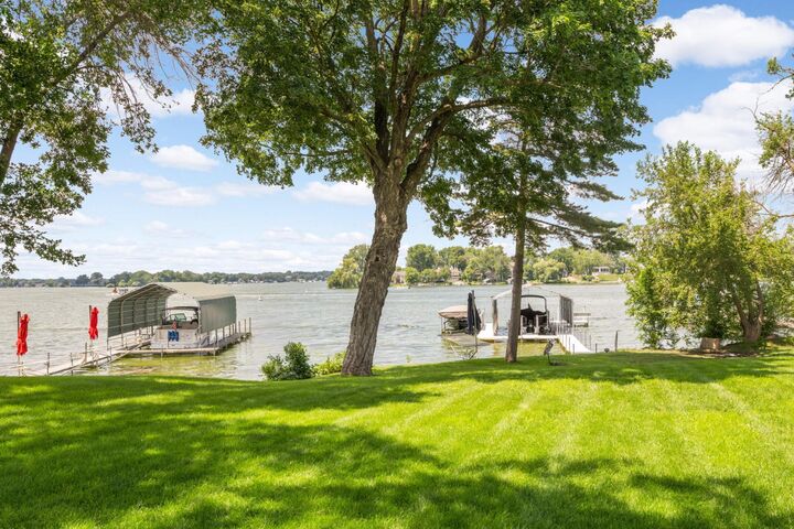 Property Photo:  3890 Sunset Drive  MN 55384 