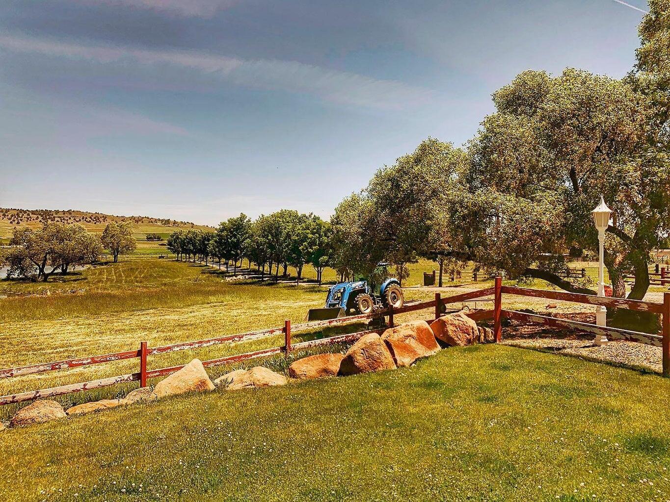 Property Photo: 6011 Breitenstein Lane OR 97601