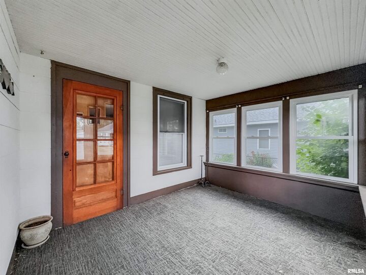 Property Photo:  616 N 9th Street  IL 62948 