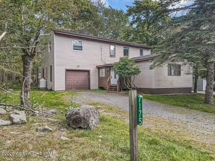 Property Photo:  7175 Mountain Drive  PA 18466 