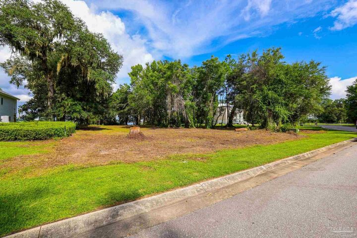Property Photo: Lot 33 Old Bay Pointe Rd FL 32583