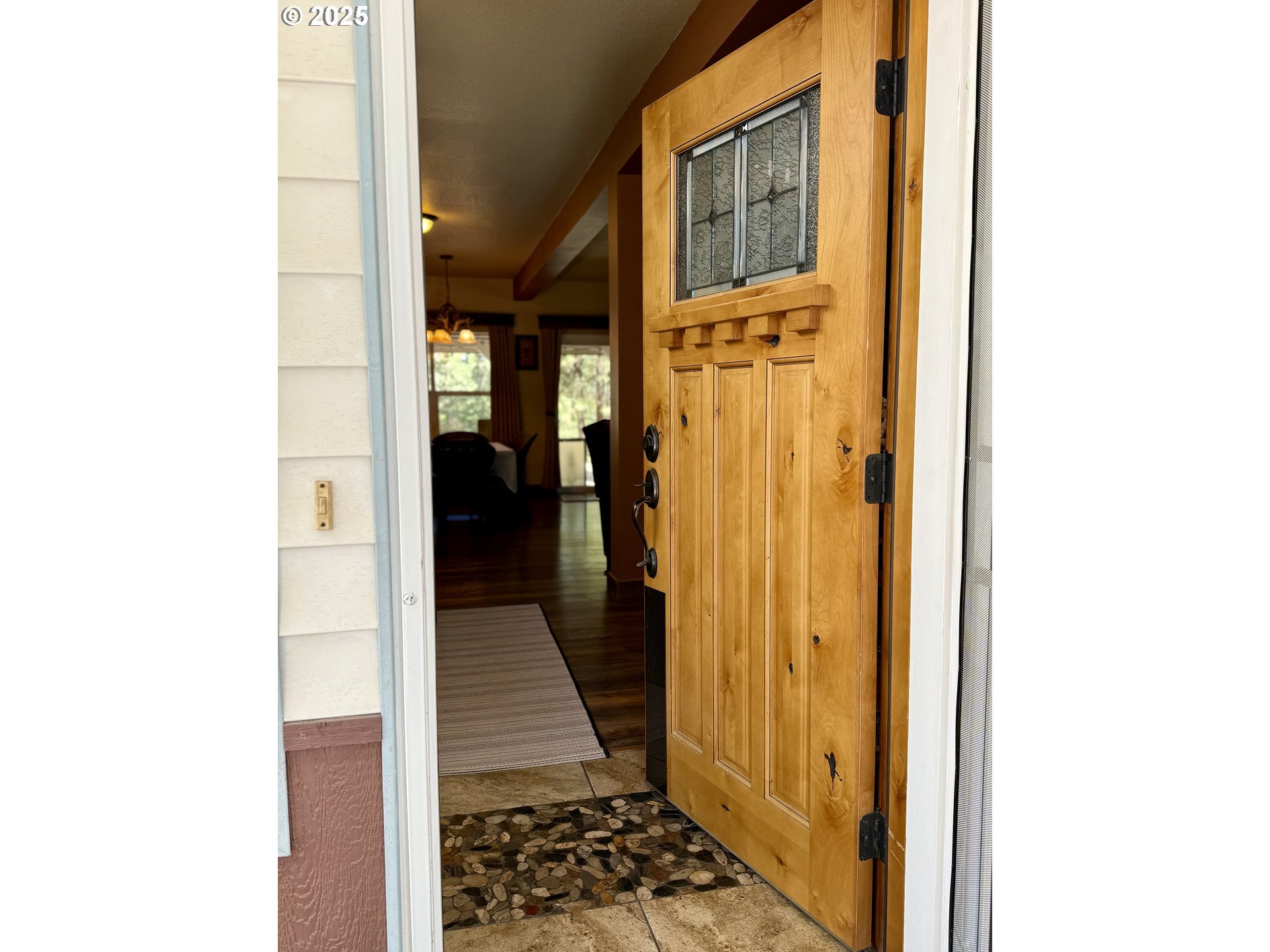 Property Photo: 15730 Jackpine Rd OR 97739