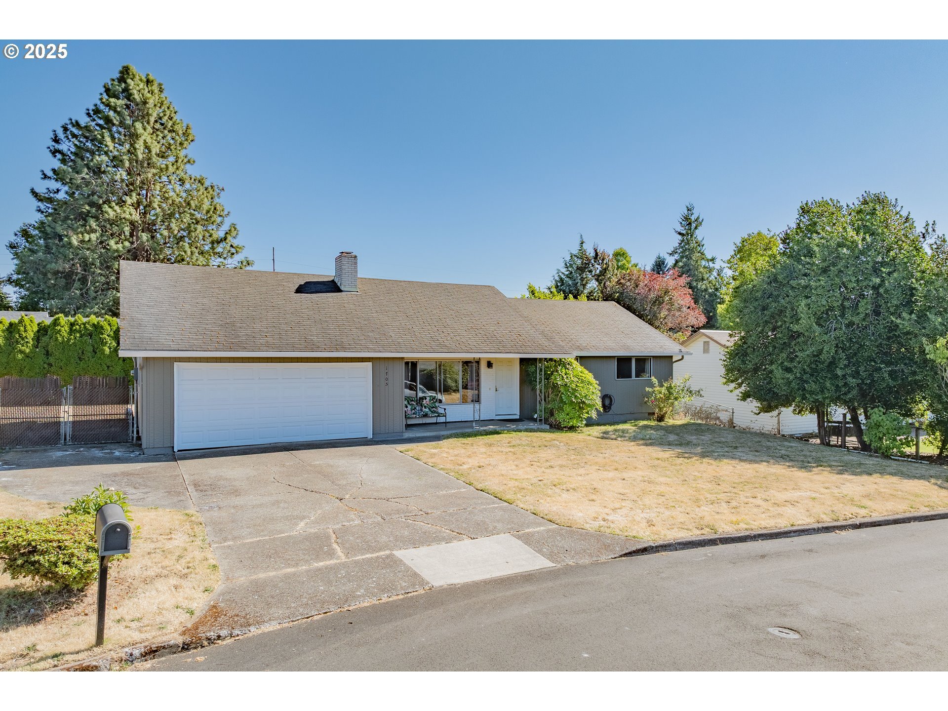 Property Photo: 1705 NW Terrace St WA 98685