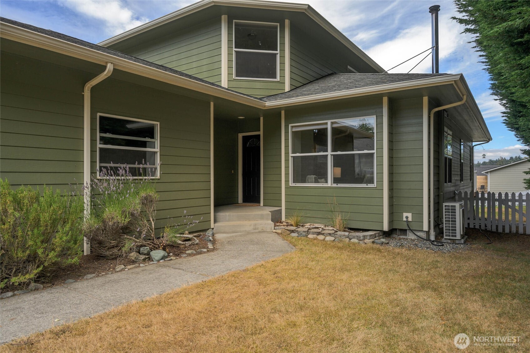 Property Photo:  301 NW Broadway Street  WA 98239 