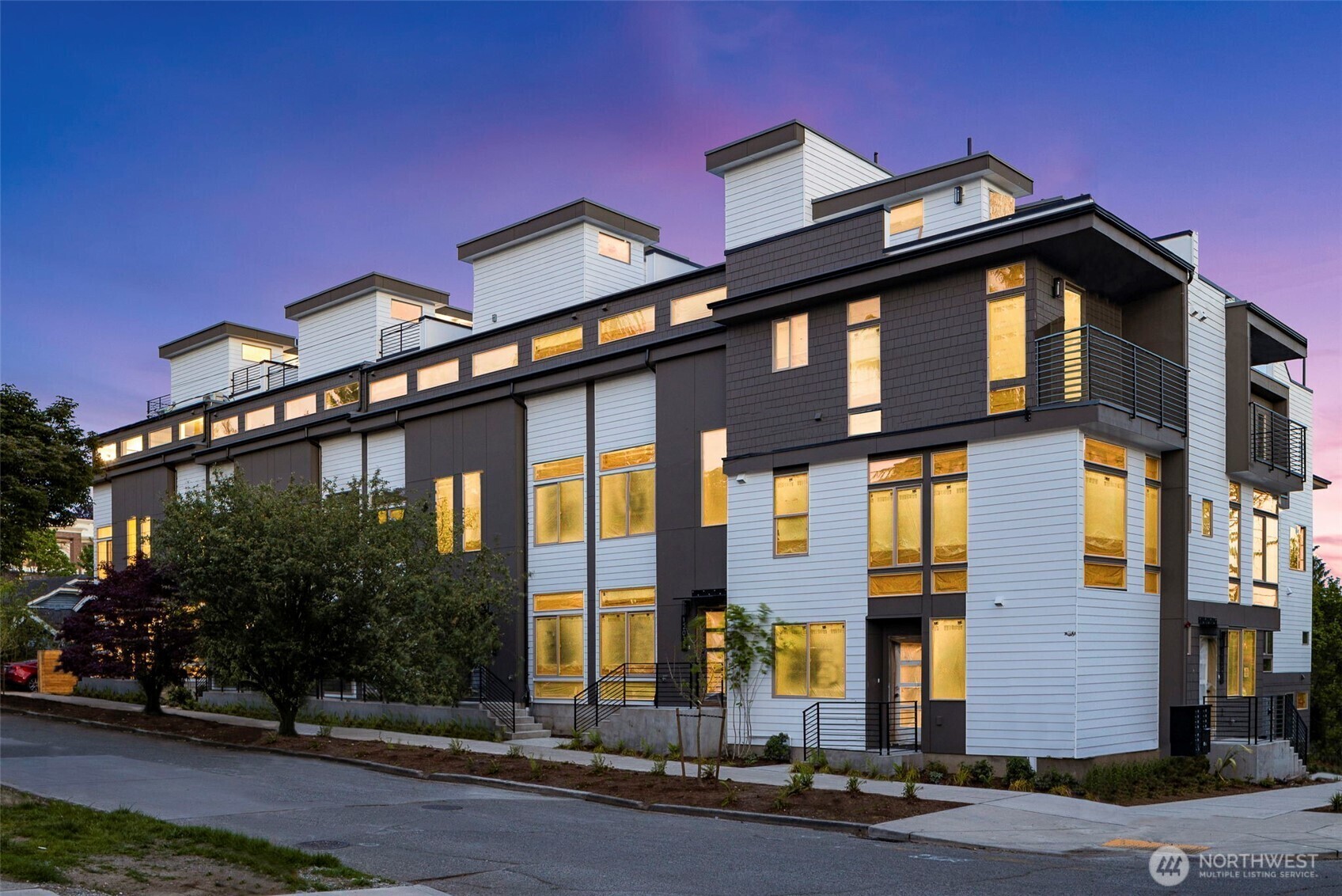 Property Photo: 4414 Midvale Avenue N WA 98103