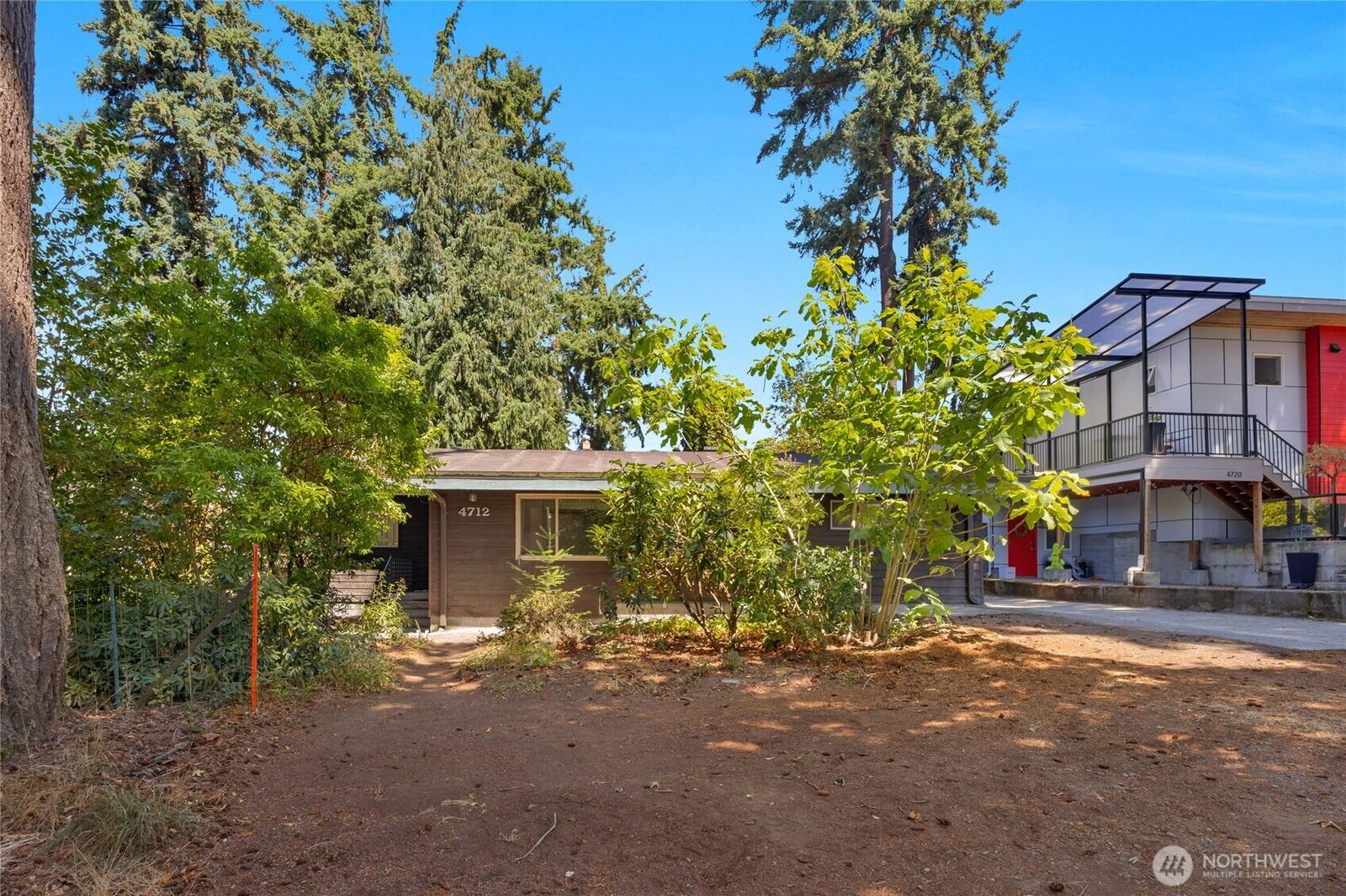 Property Photo: 4712 NE 100th WA 98125