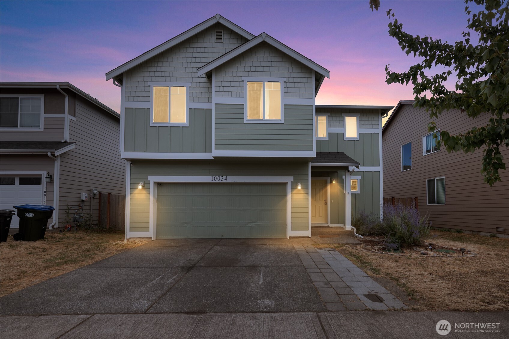 Property Photo: 10024 Cochrane Avenue SE WA 98597
