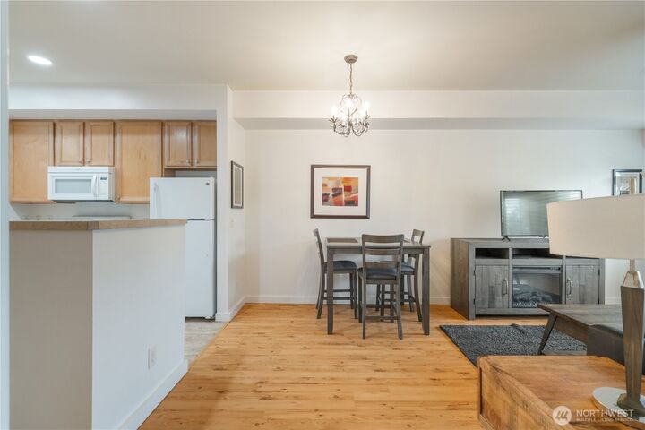 Property Photo: 512 Darby Drive 308 WA 98226