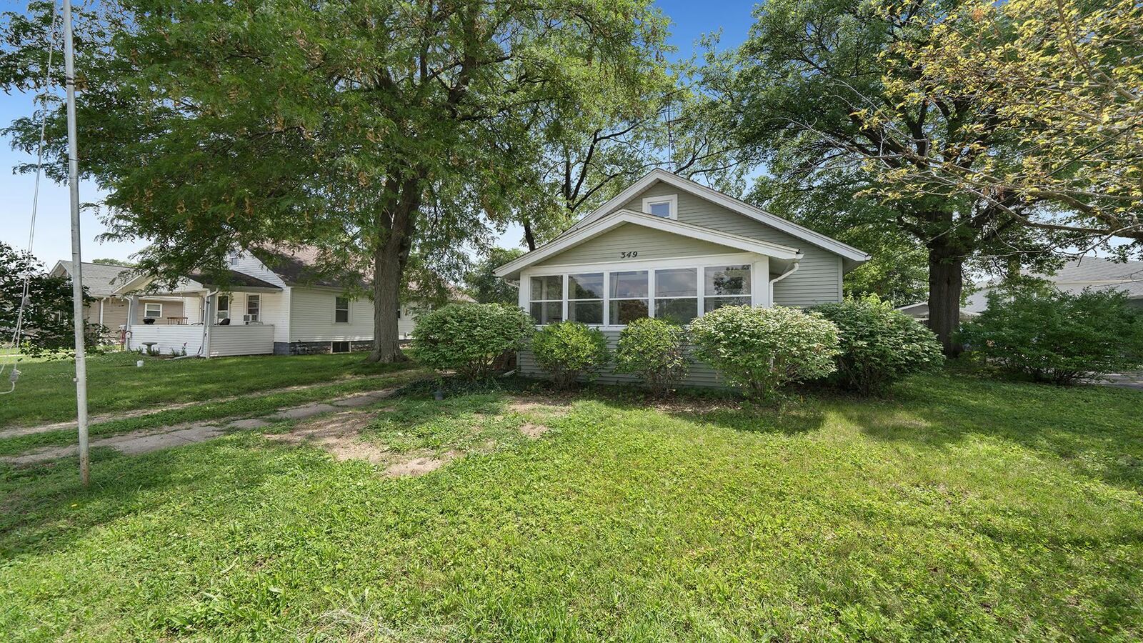 Property Photo: 349 Grand Avenue IL 61111