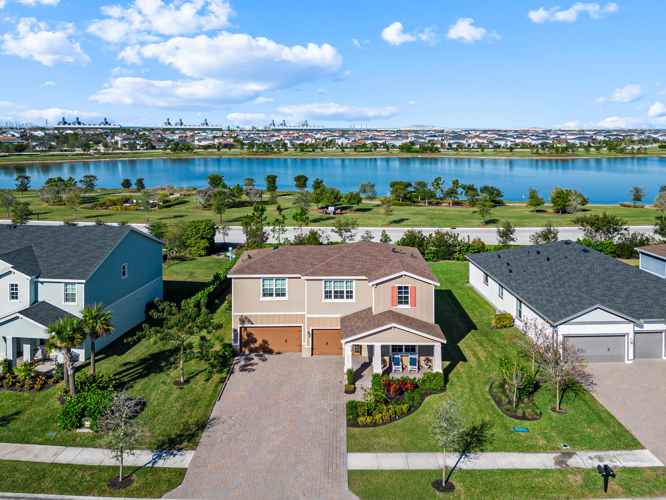 Property Photo: 19420 Broad Shore Walk FL 33470