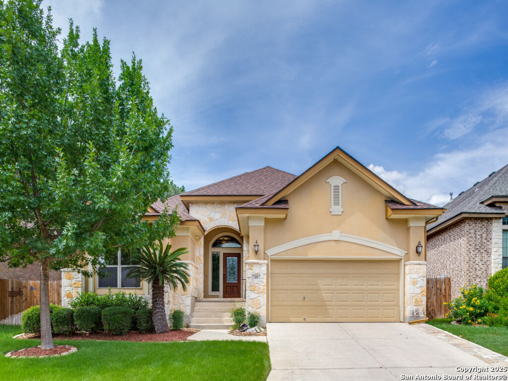 Property Photo:  15 Cascade Glen  TX 78232 