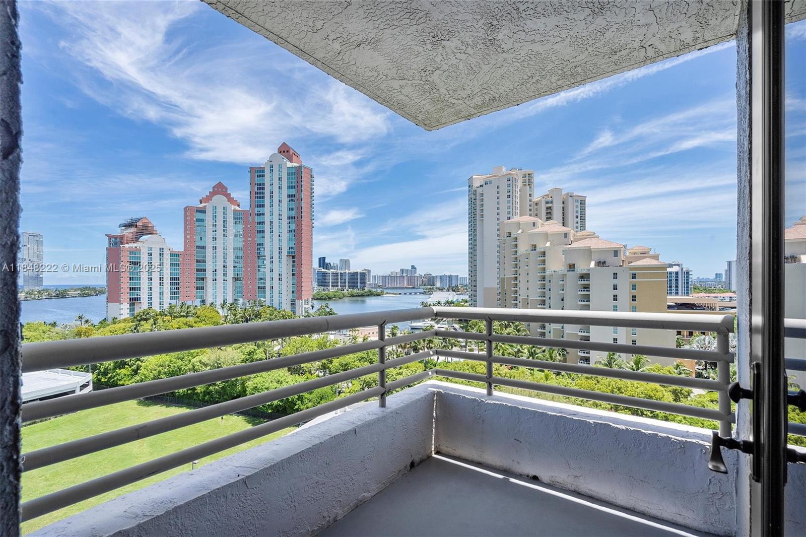 3300 NE 191st St 1213  Aventura FL 33180 photo