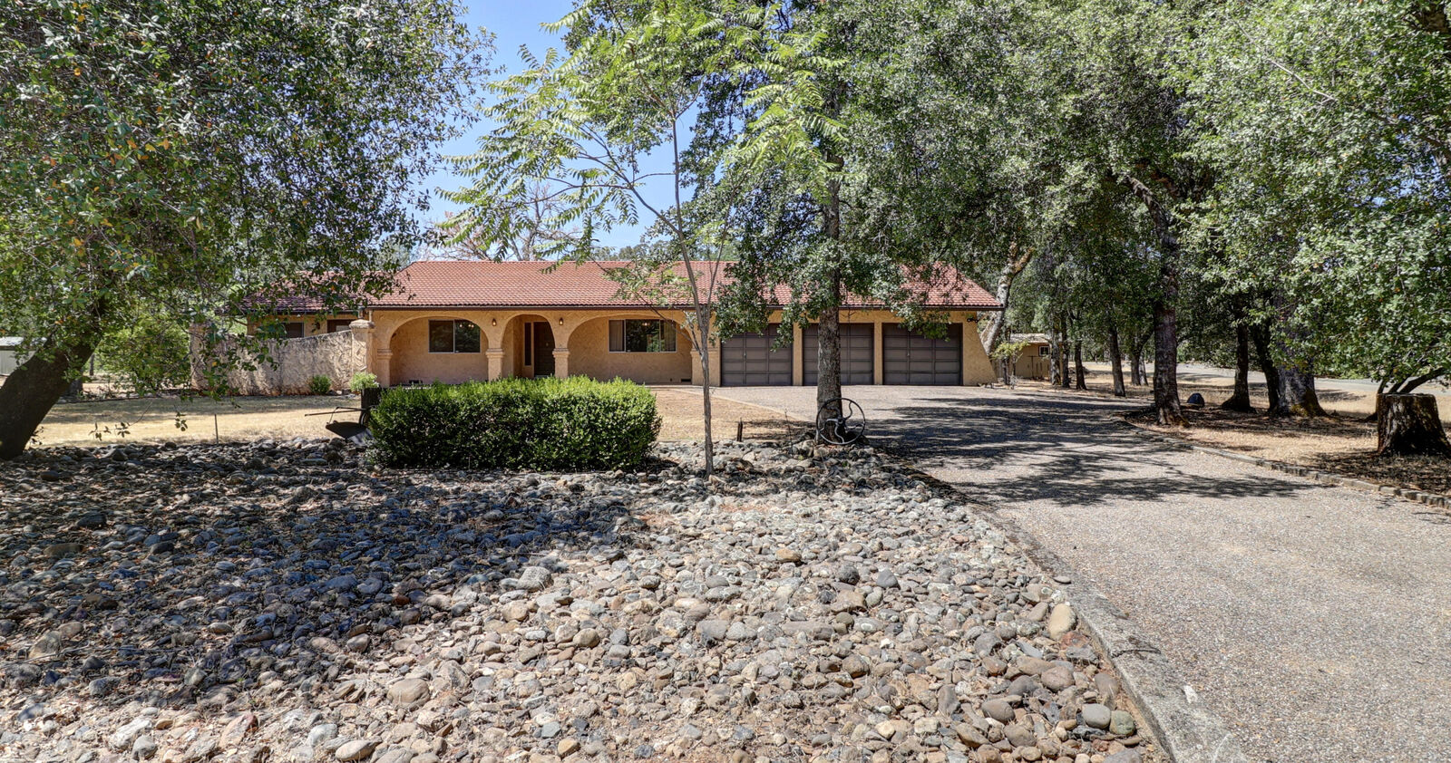 Property Photo: 13074 Fernie Way CA 96003