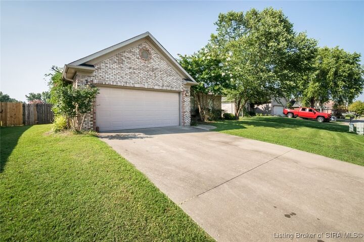 Property Photo: 1708 Sterling Oaks Drive IN 47172