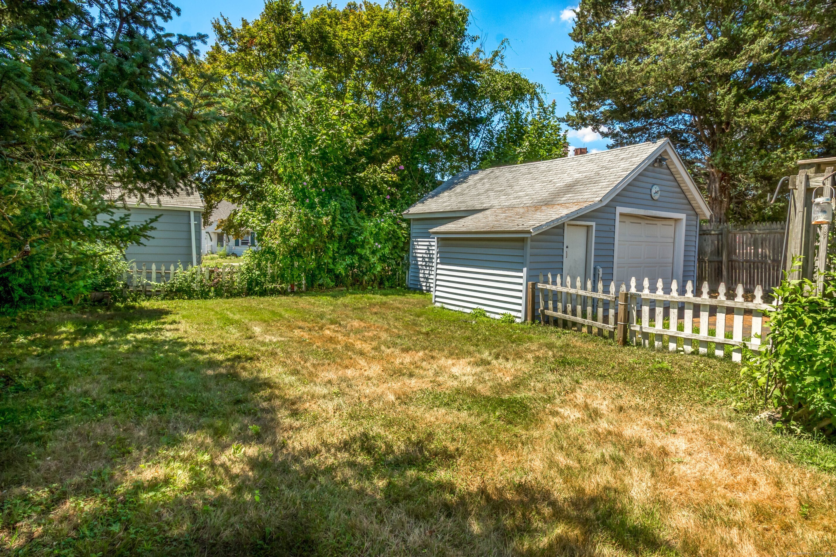 Property Photo:  124 Saltonstall Parkway  CT 06512 