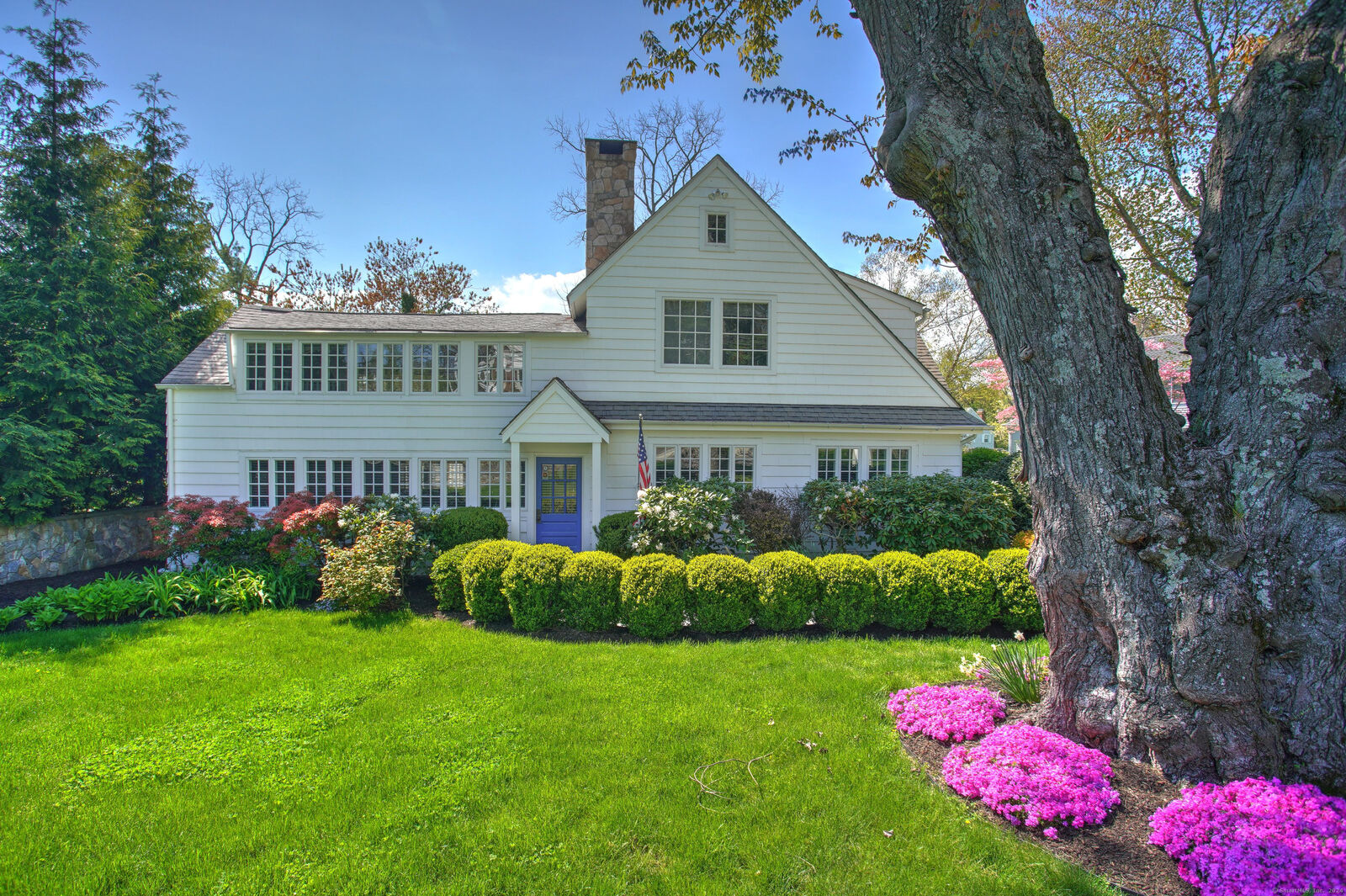 Property Photo: 158 Hillspoint Road CT 06880