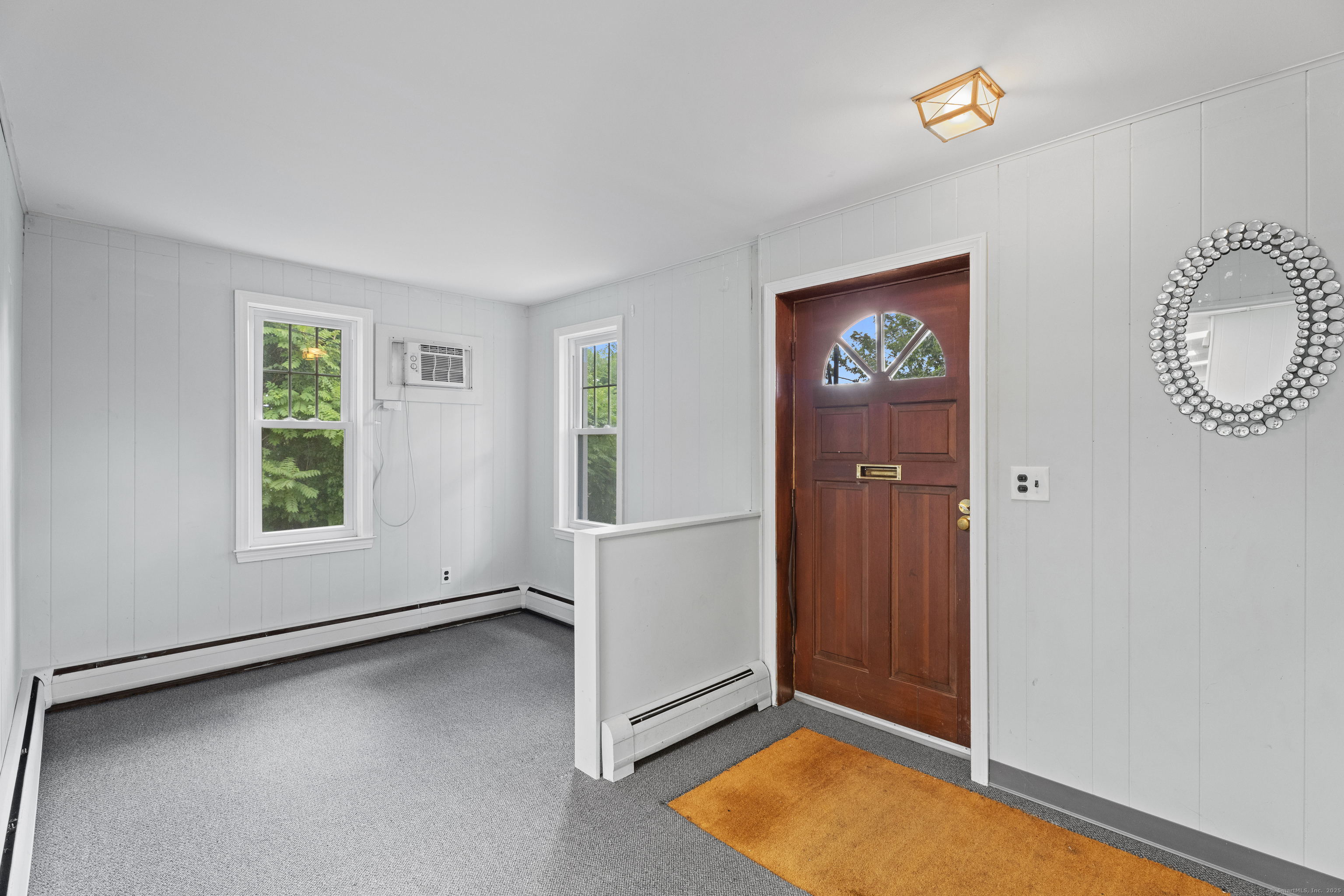 Property Photo: 2764 Whitney Avenue CT 06518