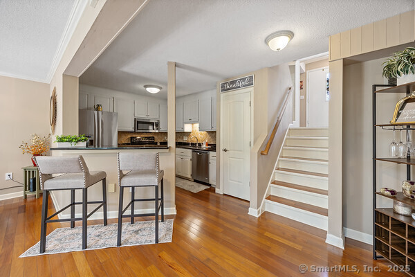 Property Photo:  747 West Main Street Apt F  CT 06410 