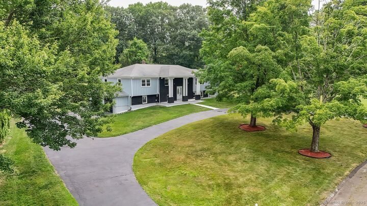 Property Photo:  152 Richards Drive  CT 06468 