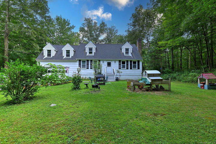 Property Photo:  19 Good Hill Road  CT 06478 