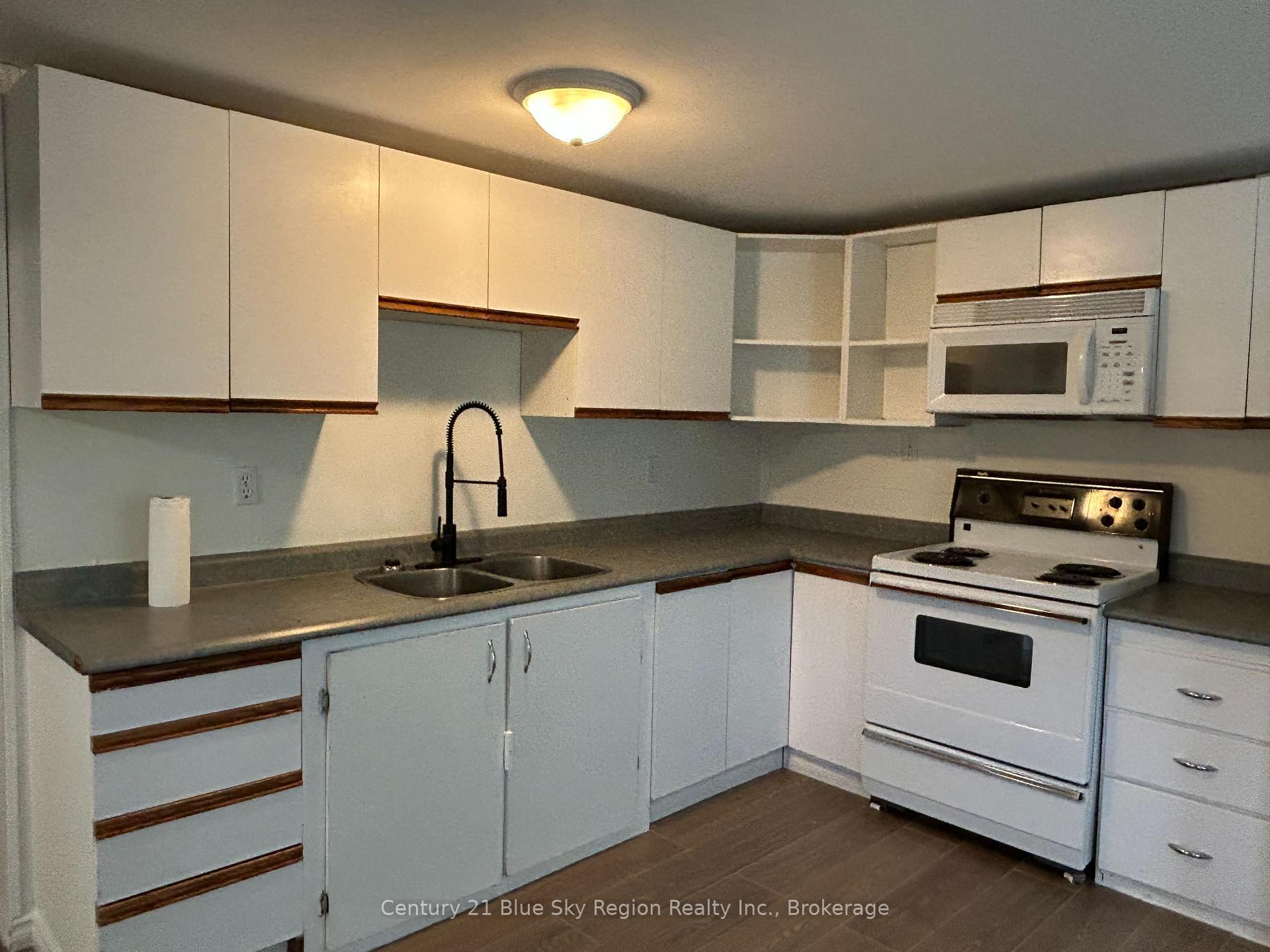 Property Photo: 5887 Highway 11 N N/A 34D ON P0H 1P0