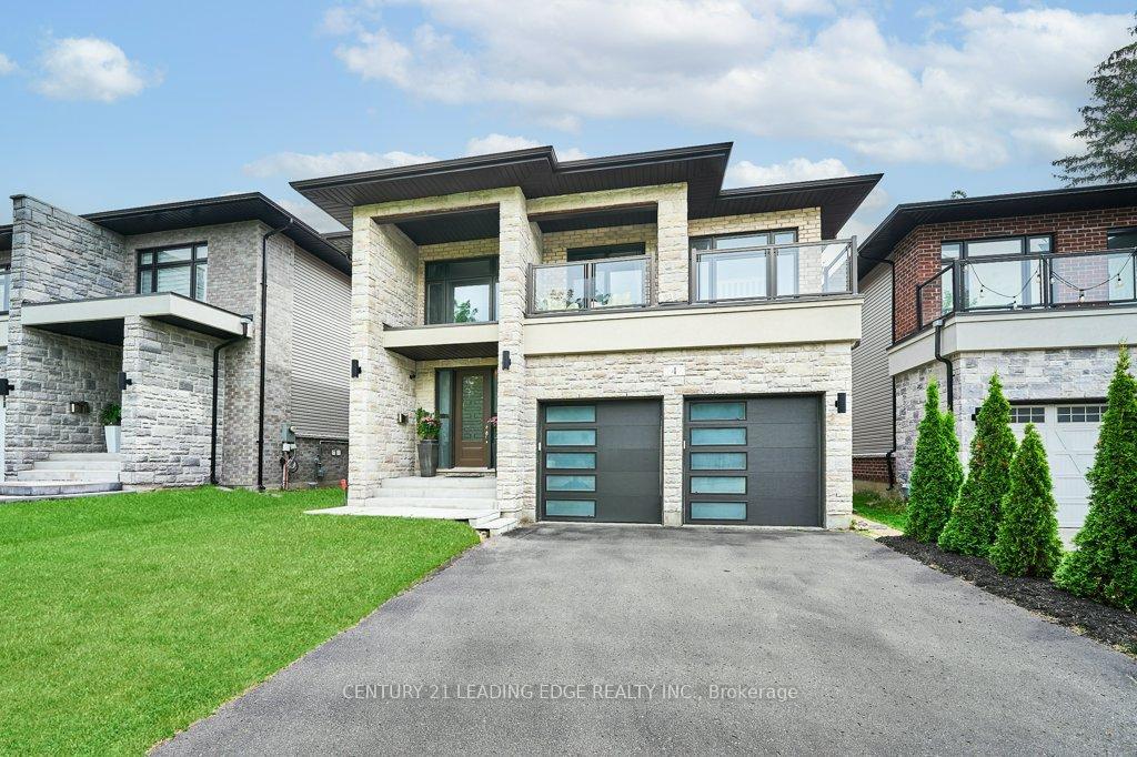 4 Mann Street  Clarington ON L1C 2H5 photo