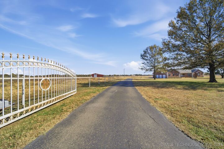 Property Photo:  1 W 204th Street  OK 74436 