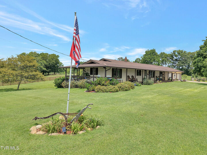 Property Photo: 200 Crum Lane TN 37641