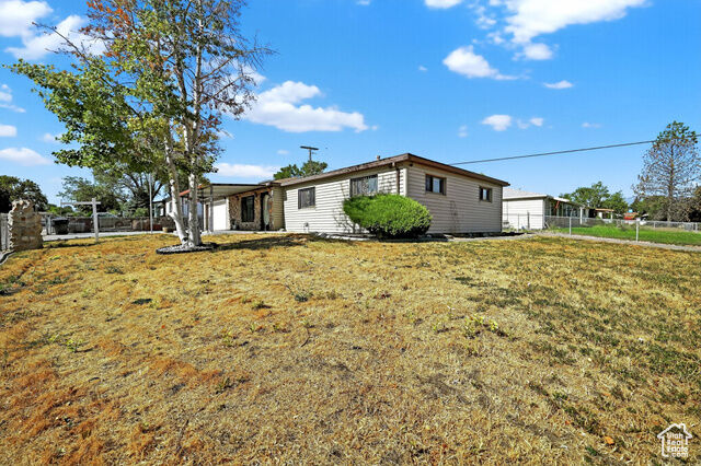 Property Photo: 4784 S 4520 W UT 84118