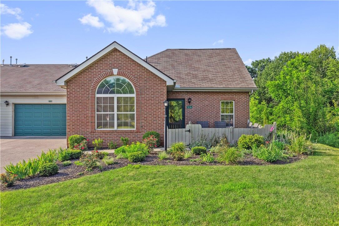 Property Photo:  5136 Polo Fields Dr  PA 15044 