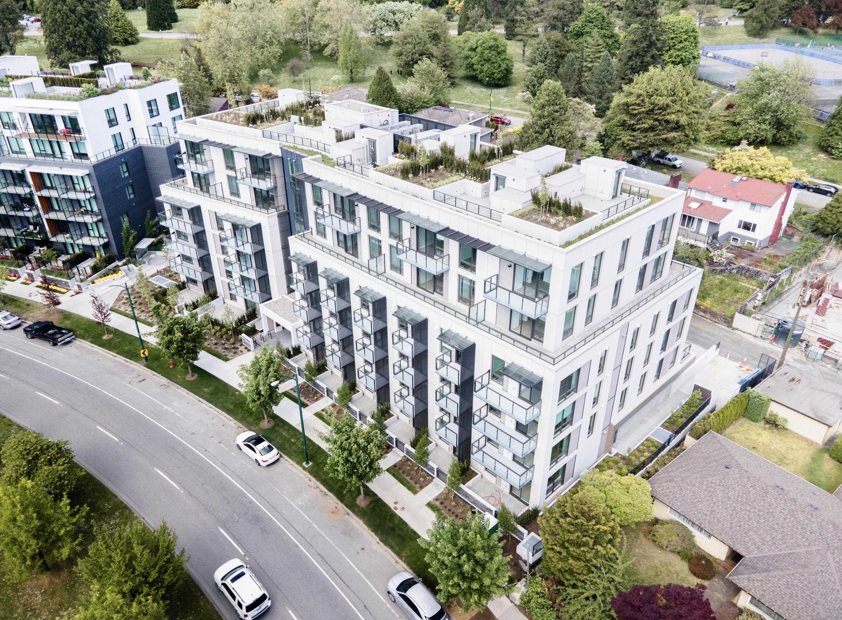5212 Cambie Street 505  Vancouver BC V5Z 2Z7 photo
