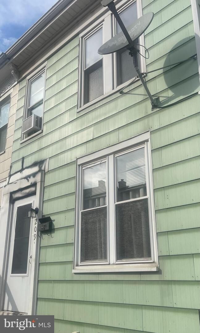Property Photo:  209 Park Place  PA 17401 