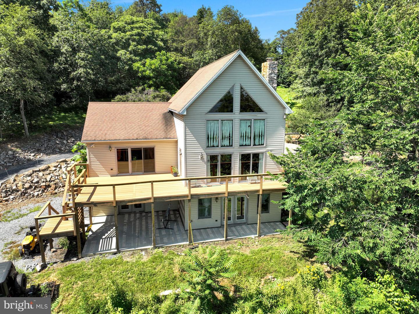 Property Photo: 2425 Blue Mountain Parkway PA 17112