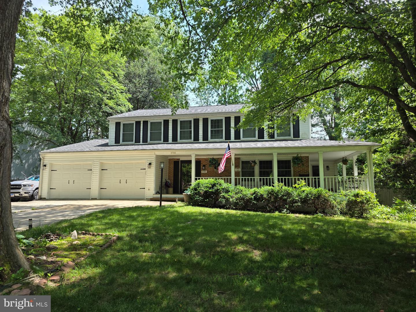 Property Photo: 5706 Heming Avenue VA 22151