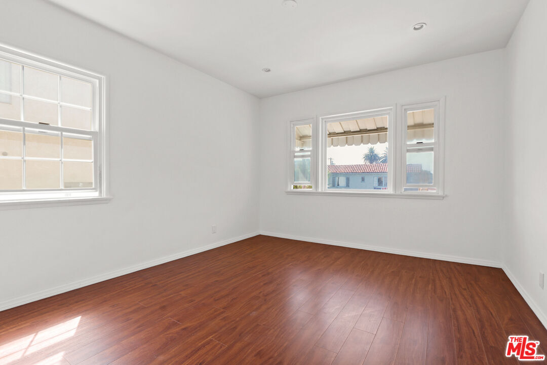 Property Photo: 8521 Saturn St CA 90035