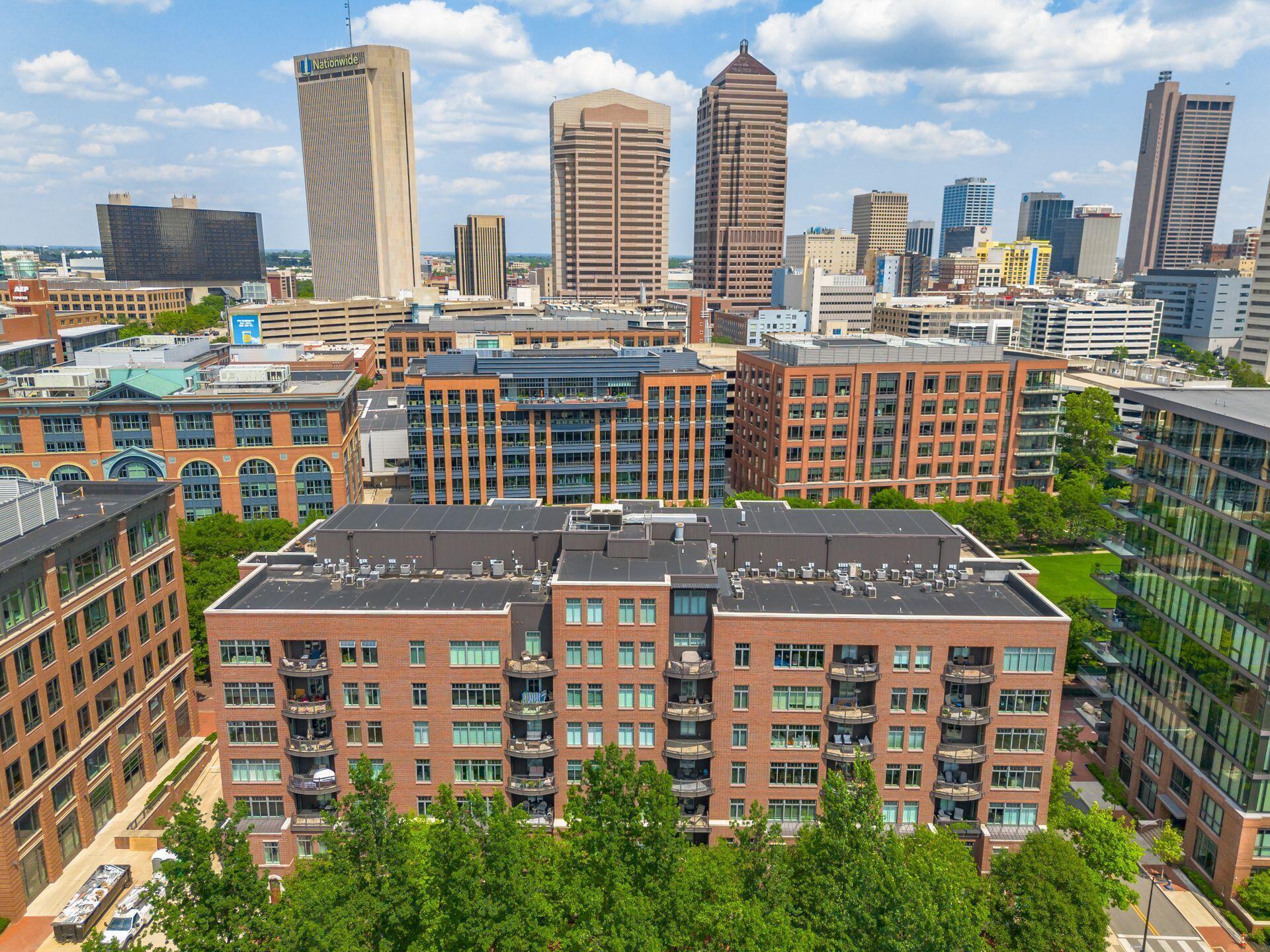 Property Photo: 250 Daniel Burnham Square OH 43215