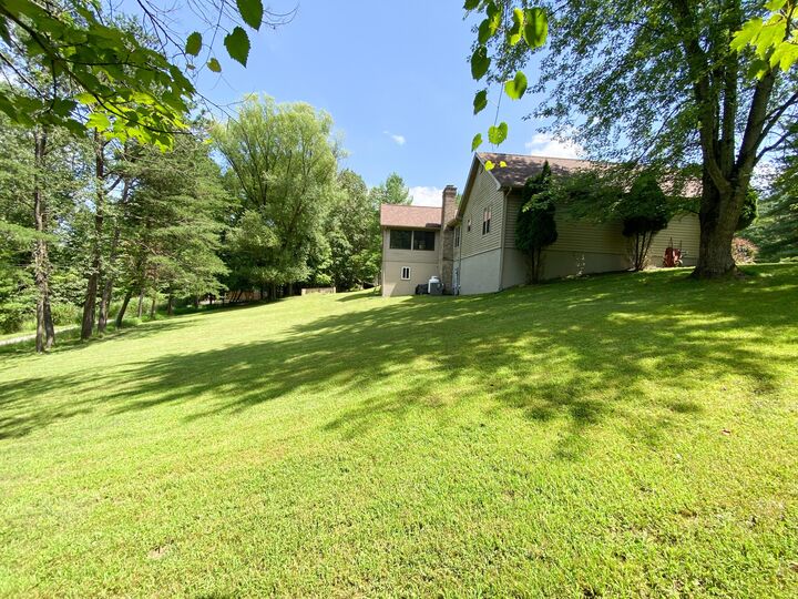 Property Photo:  334 Osage Lane  OH 43107 