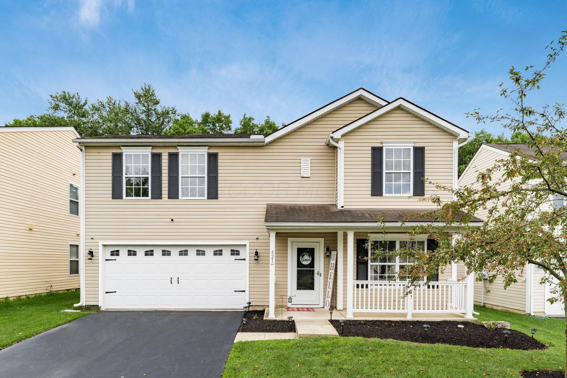 Property Photo:  421 Wellsleyglen Drive  OH 43207 