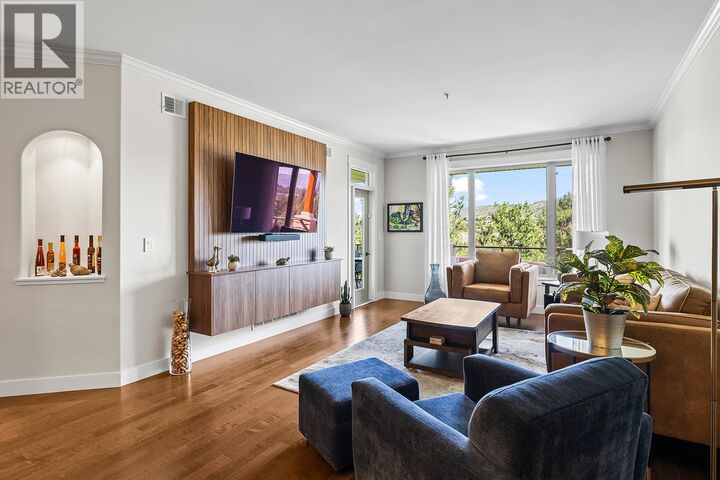 Property Photo: 2470 Tuscany Drive 304 BC V4T 3G8